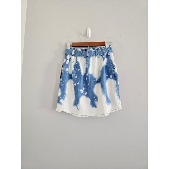 🎅 Pick 3 For $15 Urban Outfitters BDG Tiedye Button Skirt XS NWT - Picture 3 of 3